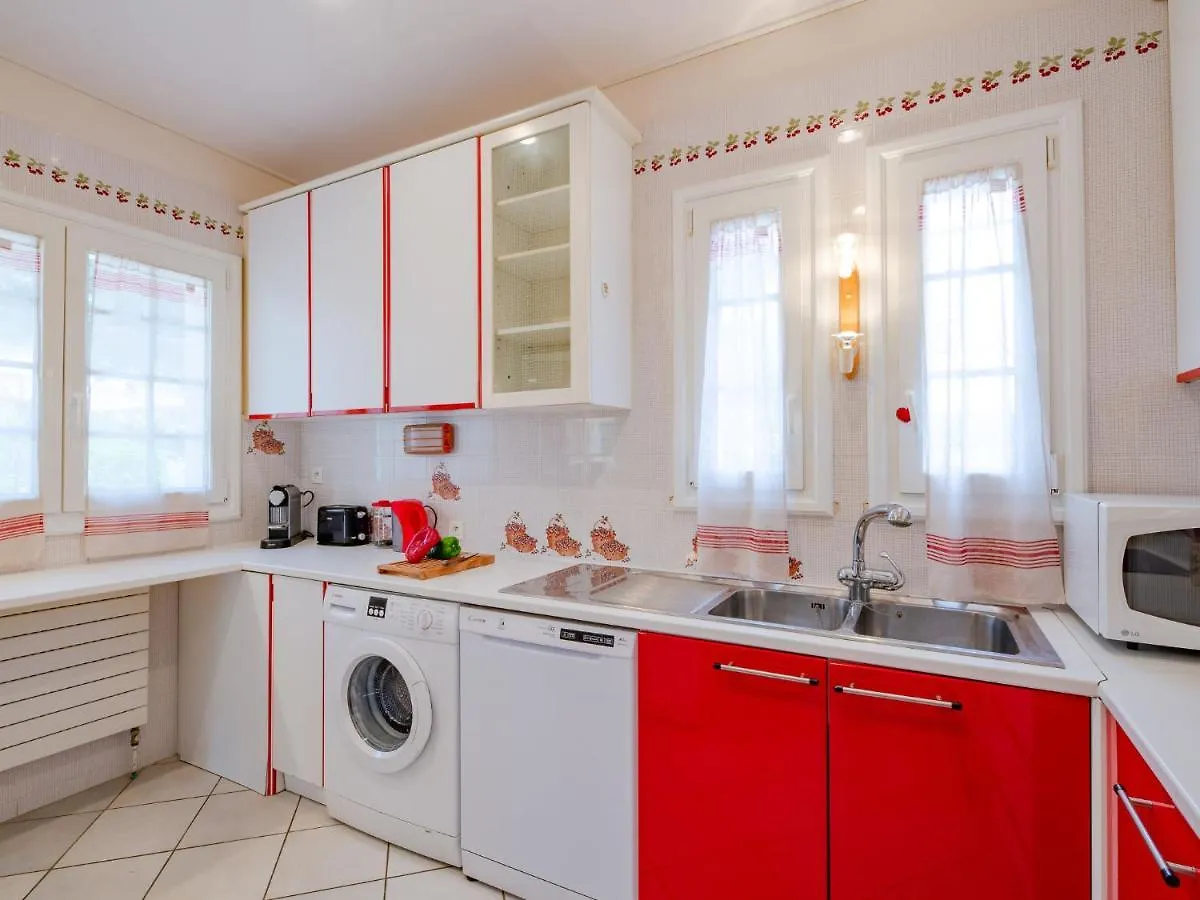 Villa Les Petits Louvans By Interhome Saint Aygulf Francie
